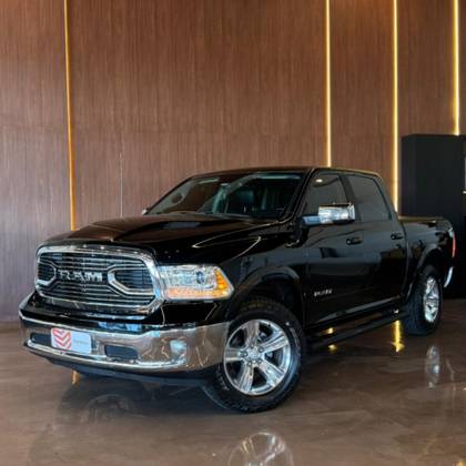 RAM CLASSIC 5.7 V8 GASOLINA LARAMIE CD 4X4 AUTOMÁTICO